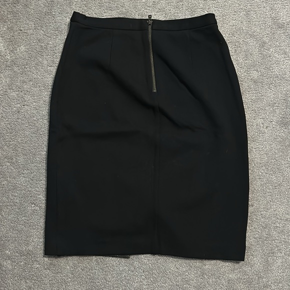 Sleek Black Pencil Skirt with leather accents from Club Monaco. Size 2 - Picture 3 of 4